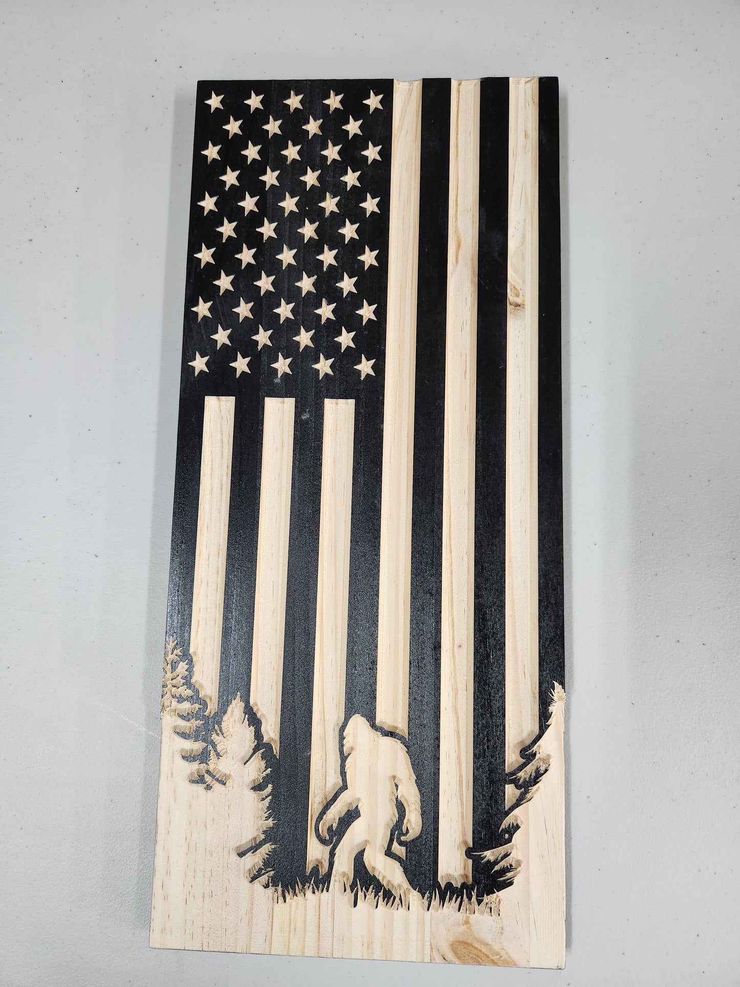 Vertical Bigfoot flag